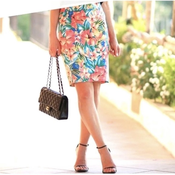 Loft Hawaiian Floral Jean Skirt Pencil Skirt SZ 4 - Picture 1 of 11